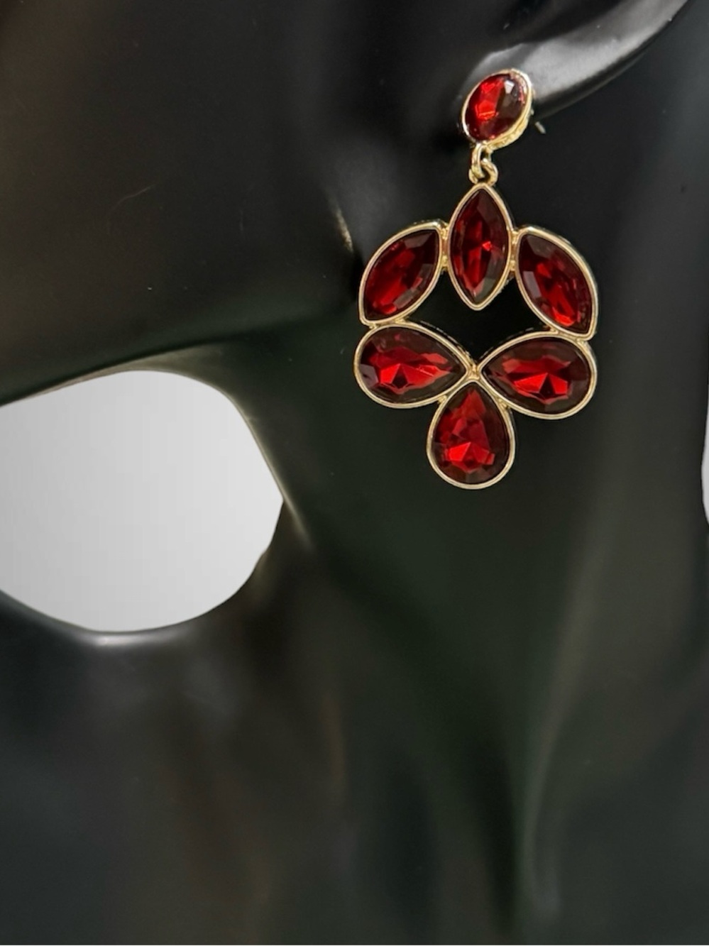 RED RHINESTONES EARRINGS